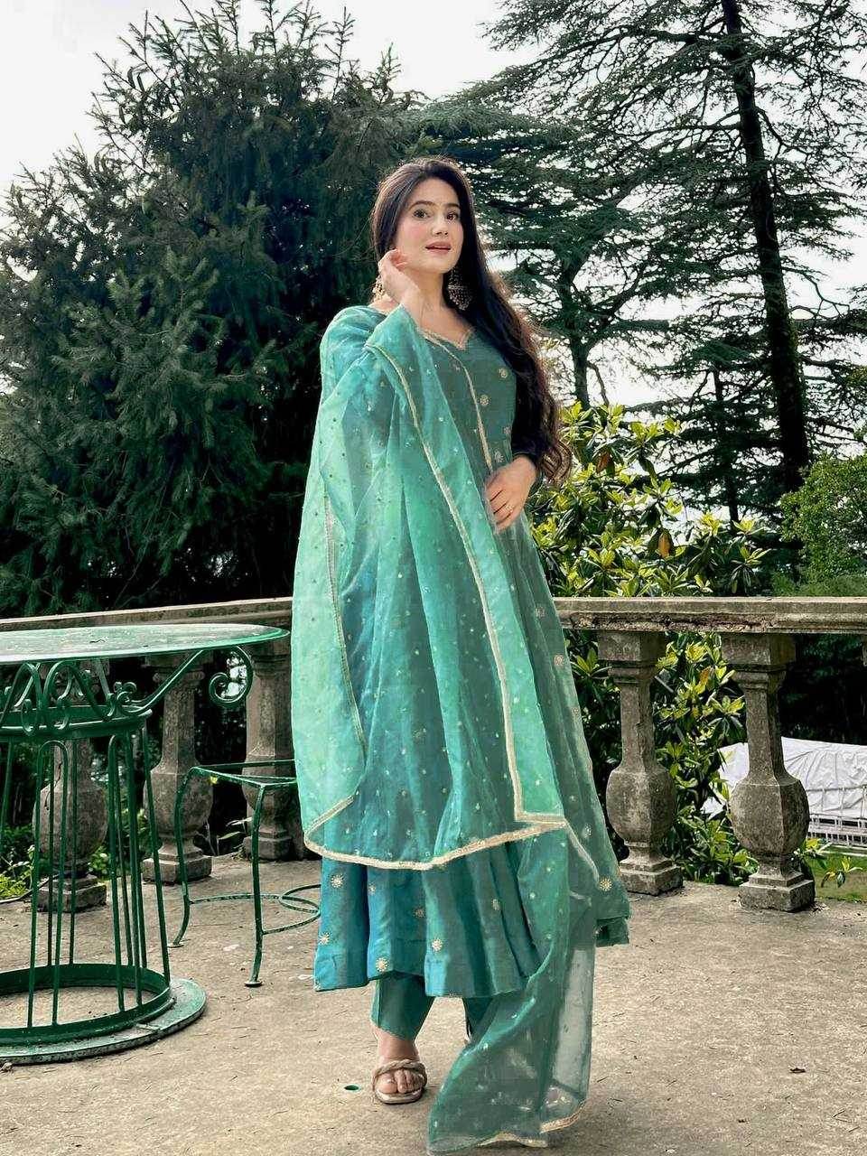 Simar silk Embroidery Anarkali Sequin Gown - MYLUXURY LANE ENTERPRISE